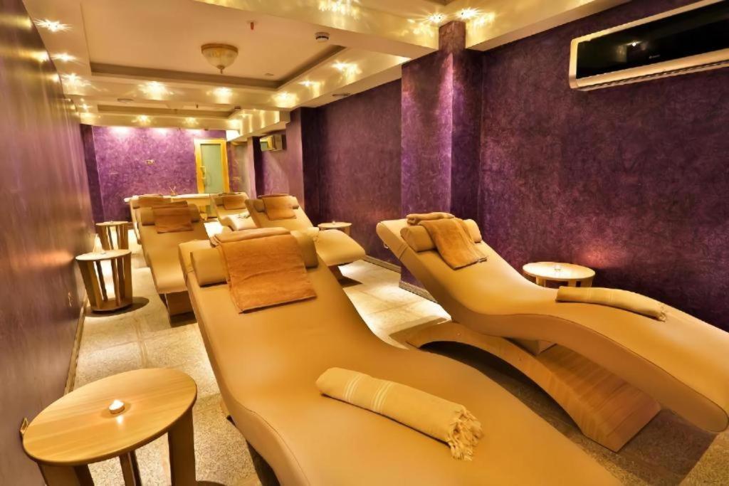 איסטמבול Emirhan Palace Hotel מראה חיצוני תמונה